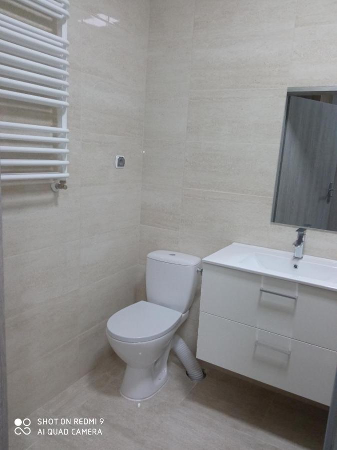 Czerwony Szafir Grodzisk Hostel Grodzisk Mazowiecki Εξωτερικό φωτογραφία