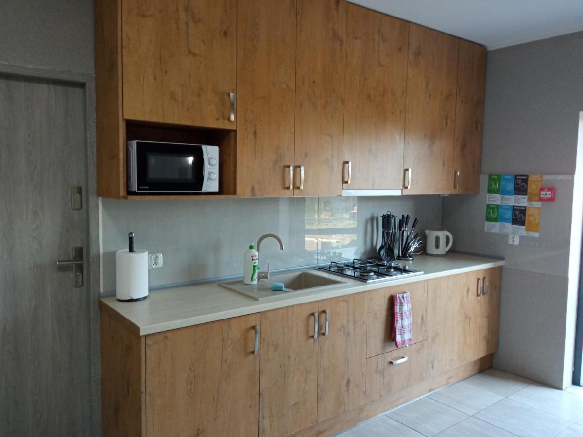 Czerwony Szafir Grodzisk Hostel Grodzisk Mazowiecki Εξωτερικό φωτογραφία