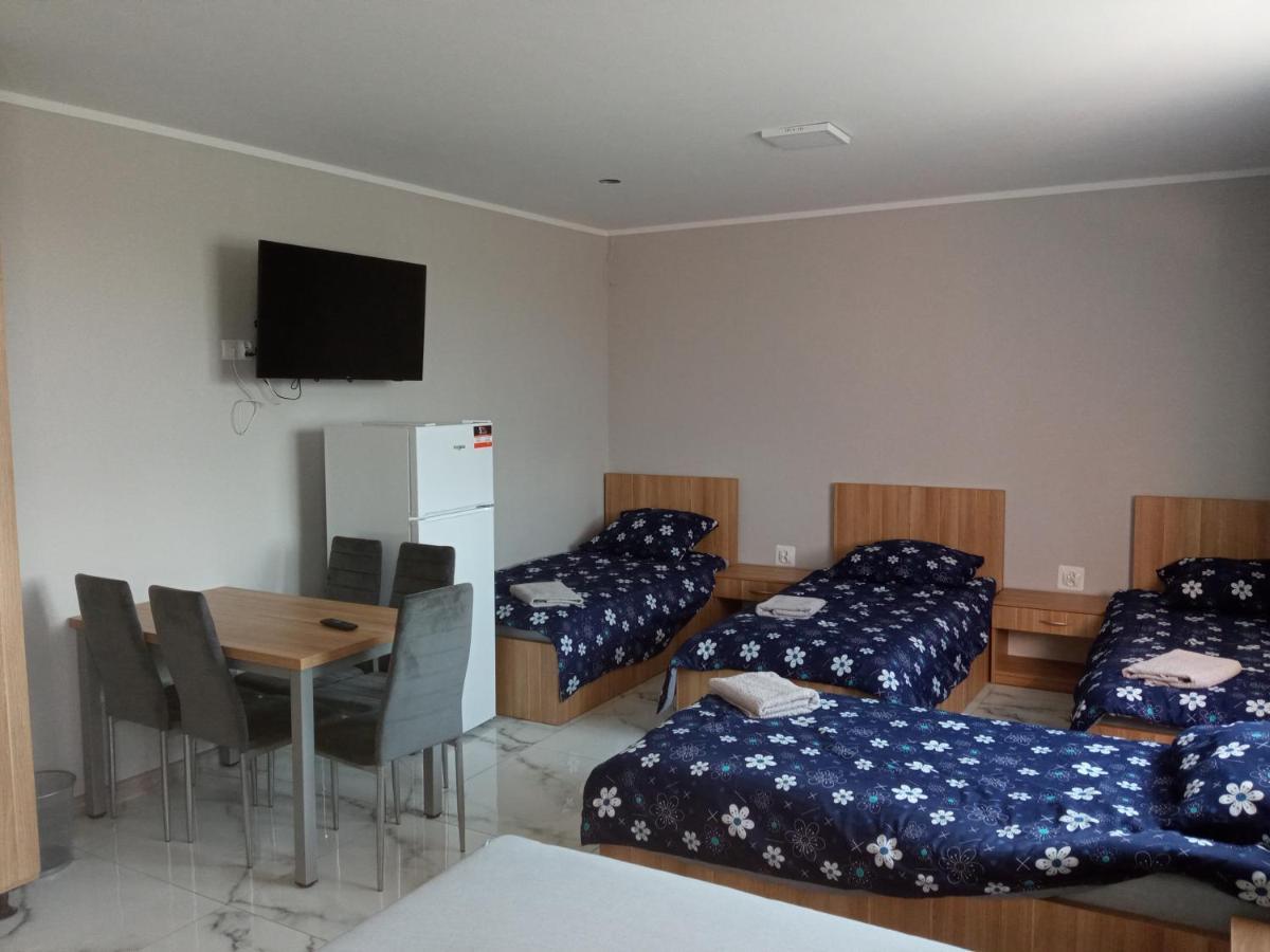 Czerwony Szafir Grodzisk Hostel Grodzisk Mazowiecki Εξωτερικό φωτογραφία