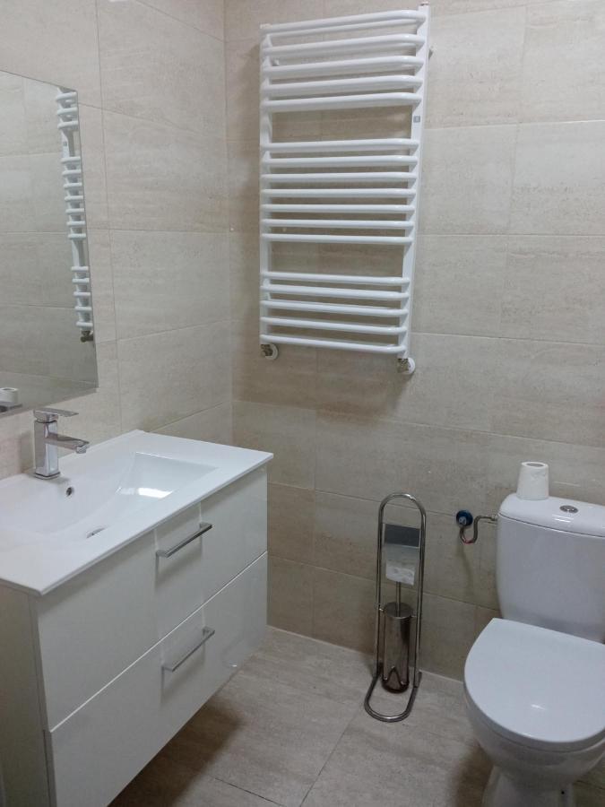 Czerwony Szafir Grodzisk Hostel Grodzisk Mazowiecki Εξωτερικό φωτογραφία