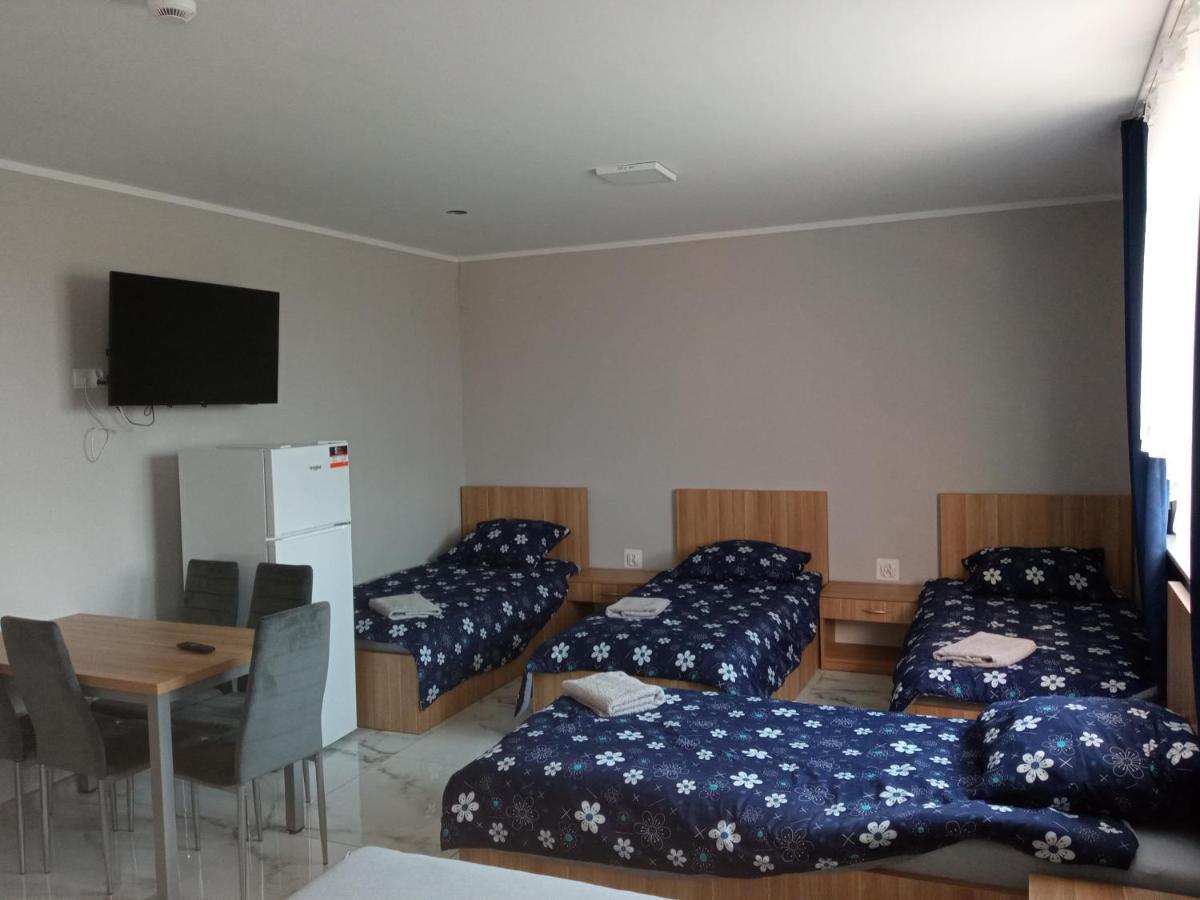 Czerwony Szafir Grodzisk Hostel Grodzisk Mazowiecki Εξωτερικό φωτογραφία